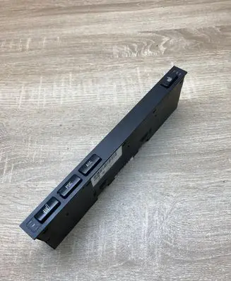 BMW 5 E39 Seat heating relay 8373715 03742023