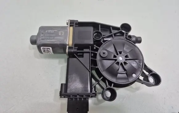 Alfa Romeo Stelvio Rear door window regulator motor 0130822071