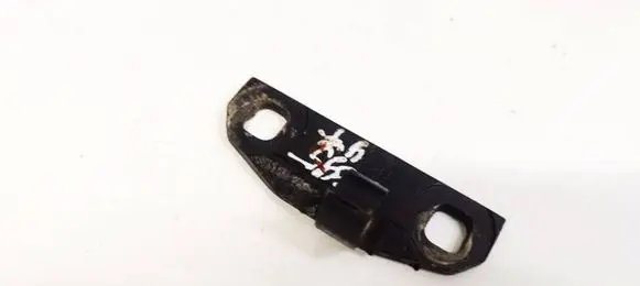 Volvo V70 Rear door lower hinge