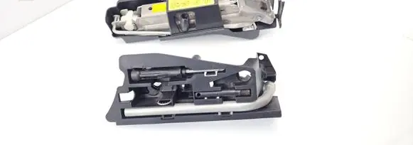 Audi A6 S6 C6 4F Tool set 4F5012111A 8E0010175A 4F0011031D