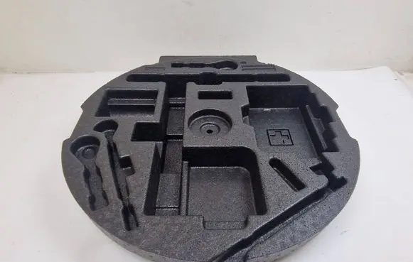 Nissan Qashqai Tool box 