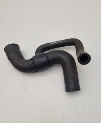 Audi 80 90 S2 B4 Engine coolant pipe/hose 8A0121055
