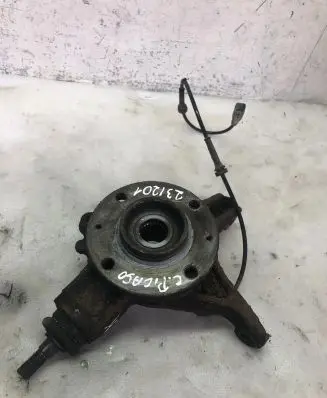 Citroen C4 I Picasso Front wheel hub
