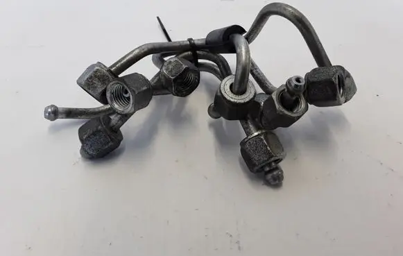 Renault Laguna III Fuel injector supply line/pipe 8200734020