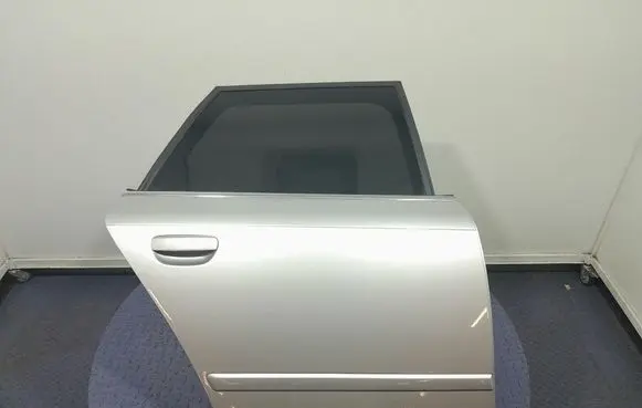 Audi A4 S4 B7 8E 8H Rear door