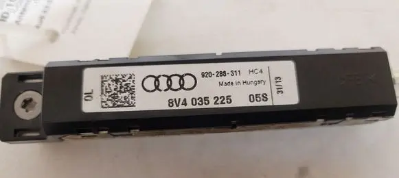 Audi A3 S3 8V Aerial antenna amplifier 8V4035225