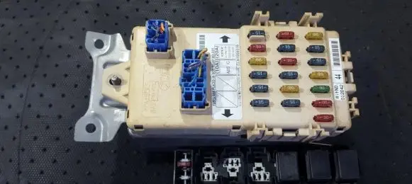Subaru Impreza II Fuse box set