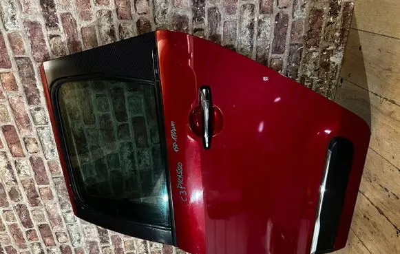Citroen C3 Picasso Front door
