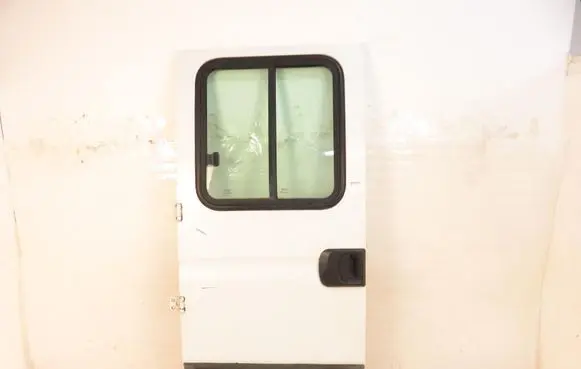 Iveco Daily 3rd gen Rear door 
