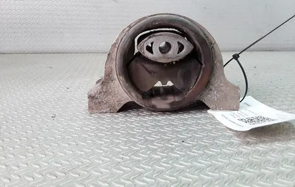 Peugeot Boxer Engine mount bracket