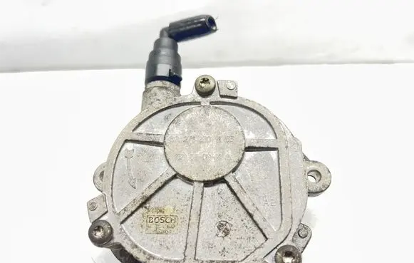 Mercedes-Benz CLK A209 C209 Vacuum pump A2712301465