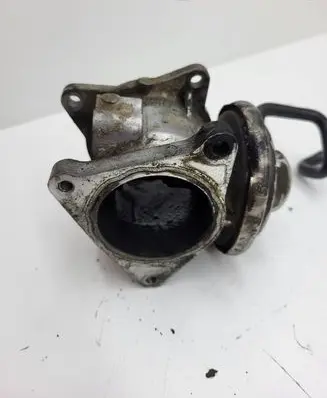 Audi A3 S3 8P EGR valve 038129637D
