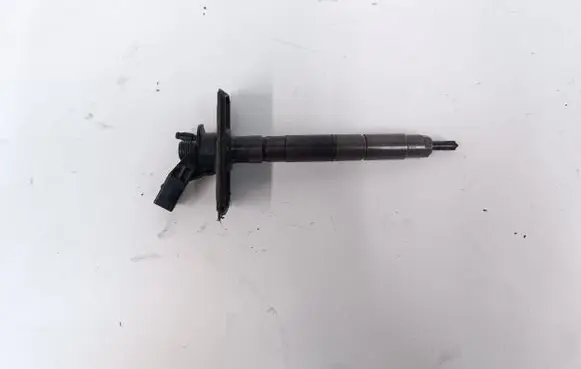 Audi A8 S8 D3 4E Fuel injector 059130277BD 09080702490