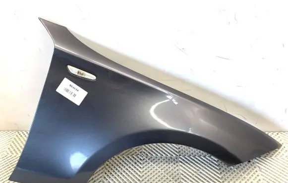 BMW 1 E81 E87 Fender A22