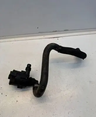 BMW 2 F46 Electric auxiliary coolant/water pump 7643949