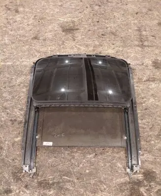 Volkswagen New Beetle Sunroof glass 
