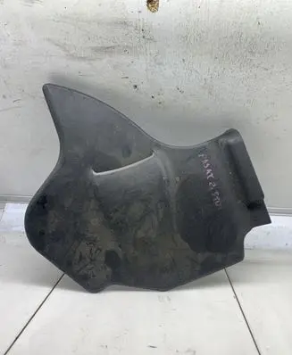 Volkswagen PASSAT B5.5 Air filter box cover 4B0133849A