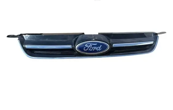Front bumper upper radiator grill