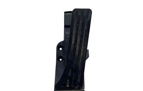 Mercedes-Benz E W214 Accelerator throttle pedal A2233000400