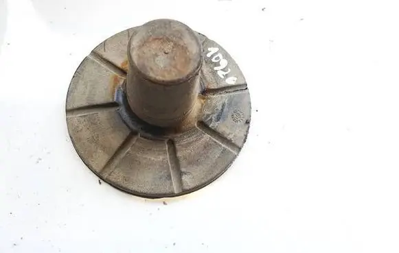 Opel Zafira A Front coil spring rubber mount 90538498