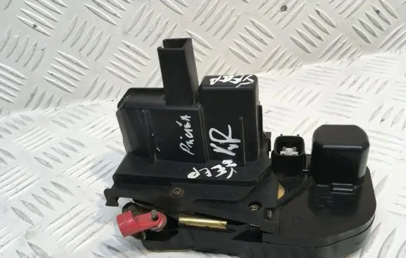 Jeep Grand Cherokee (WJ) Front door lock