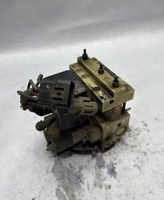 Mitsubishi Montero ABS Pump MB668266 11000030270 2676993
