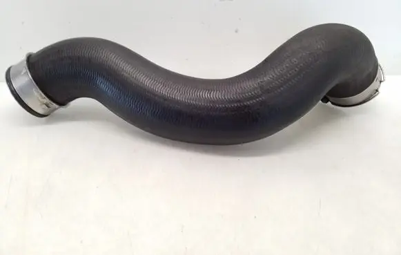 Mercedes-Benz E W212 Intercooler hose/pipe A2045280682