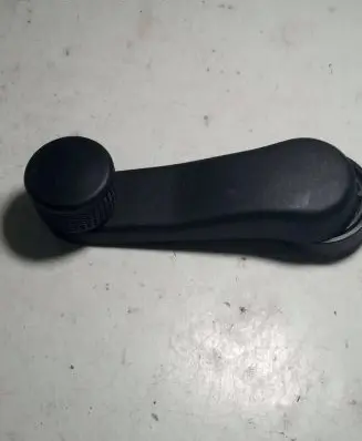 Volkswagen Golf IV Front door window winding handle 1H0837581D