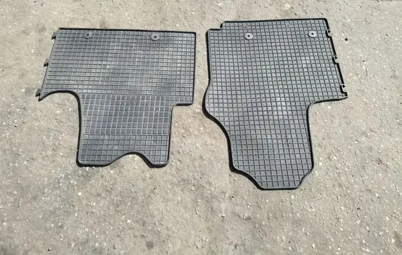 Opel Vivaro Front floor mat 