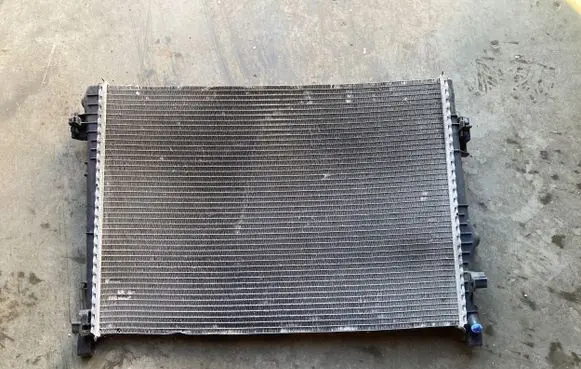 Dodge Journey Coolant radiator 6803823AA P0103002103