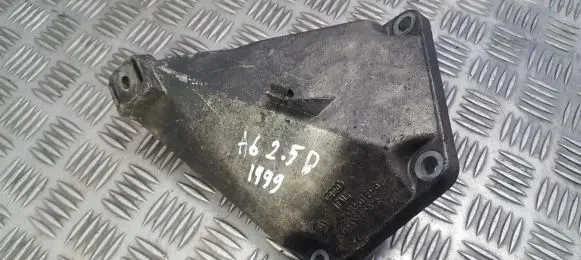 Audi A6 S6 C5 4B Engine mounting bracket 4b0199307c 54313