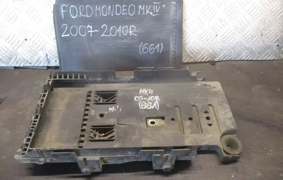 Ford Mondeo MK IV Battery box tray 6G9110723A