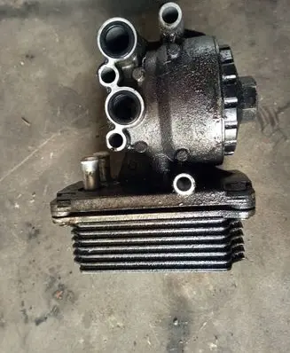 Ford Mondeo Mk III Engine oil radiator 6199626 6244334