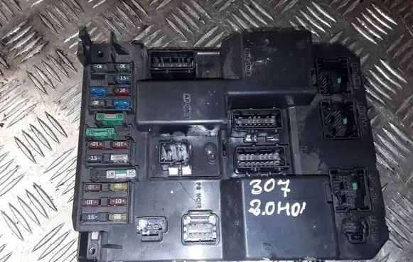 Peugeot 307 Comfort/convenience module 9651196780