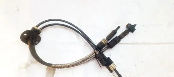 Ford Focus Gear shift cable linkage