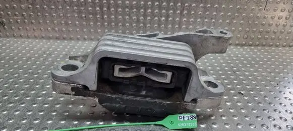 Ford Kuga III Gearbox mounting bracket S26378388 LX637M121AC
