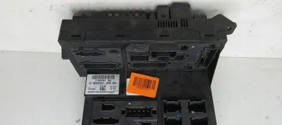 Mercedes-Benz E W211 Fuse module 2115457401