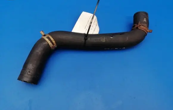 Nissan Note (E11) Engine coolant pipe/hose