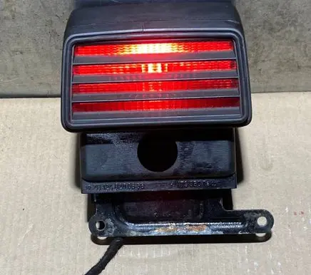 Mercedes-Benz E W124 Third/center stoplight 1248200656 179350 1248201409