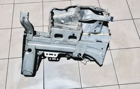Renault Megane III Front side member 