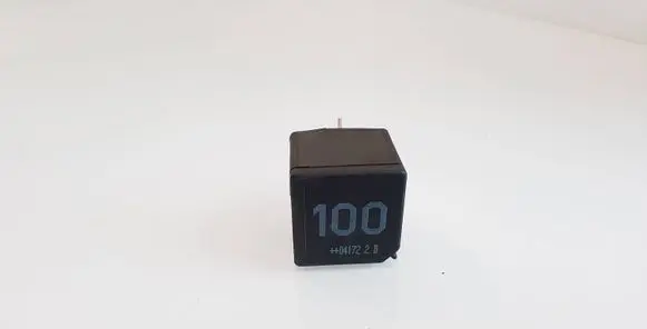 Porsche Cayenne (9PA) Other relay 7M0951253A 95VW10K705CA V23136J6X45