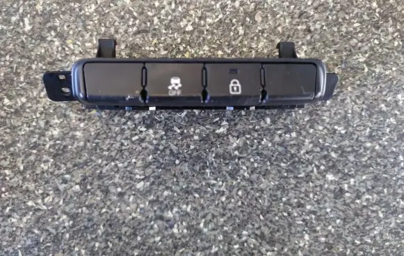 KIA Ceed Central locking switch button 49D1A71000 93700A2920