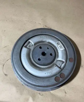 Volvo XC60 Crankshaft pulley 32253160 P32253160 190927