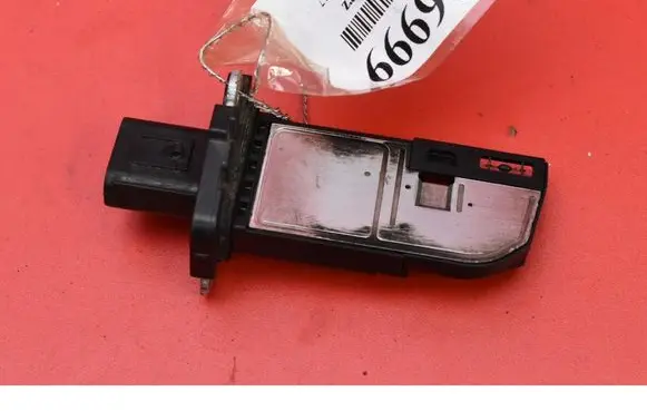 Ford Fiesta Mass air flow meter 8V2112B579AA