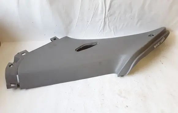 KIA Sorento (C) pillar trim 858463E000