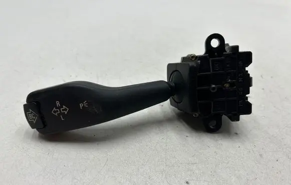 BMW 5 E39 Indicator stalk 011040