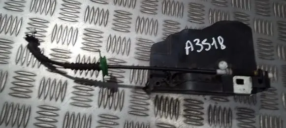 BMW X3 E83 Front door lock 7036169