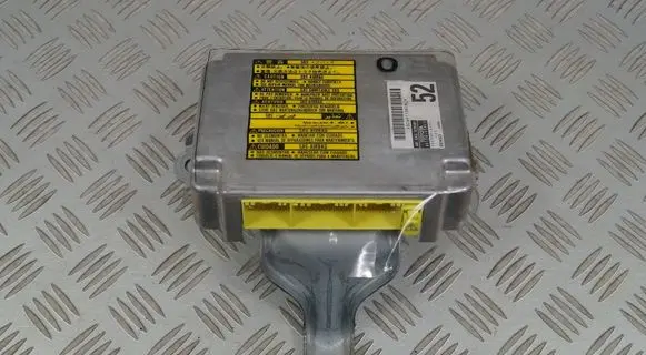 Lexus RX 300 Airbag control unit/module 8917048060