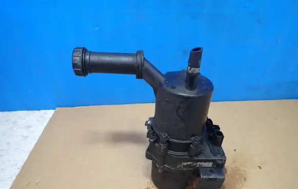 Peugeot 5008 Power steering pump 9676734280
