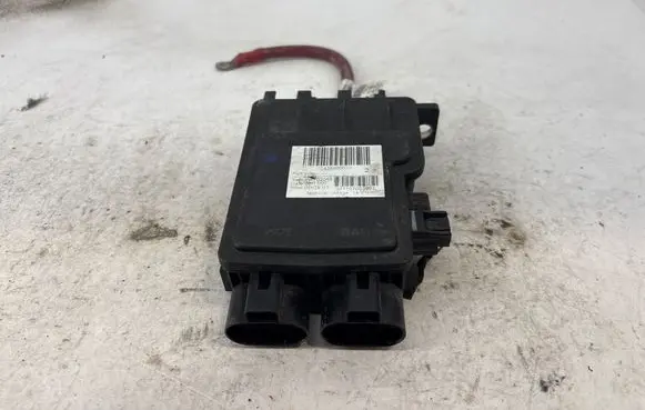 Volkswagen Polo V 6R Power management control unit 243800002R 301107083901 08H3901